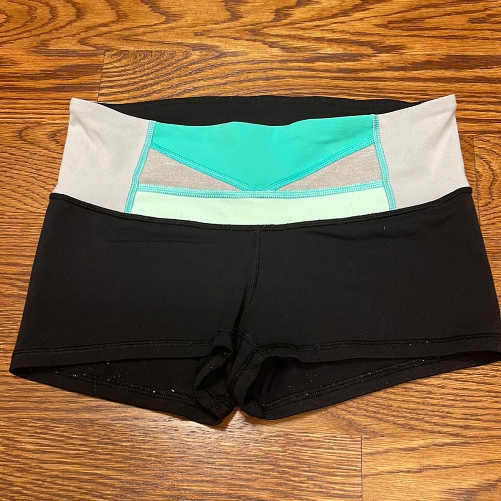 Lululemon bike shorts